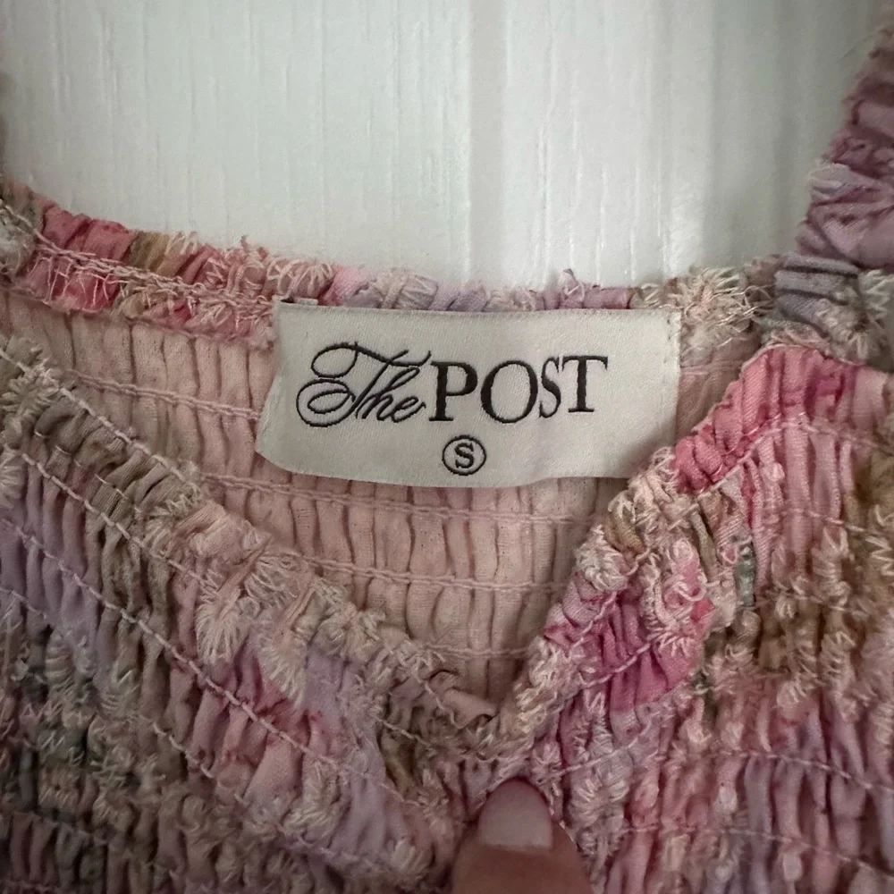 Beautiful Women’s pastel eyelet wide leg jumpsuit. Size Small. The Post Boutique - Picture 5 of 6